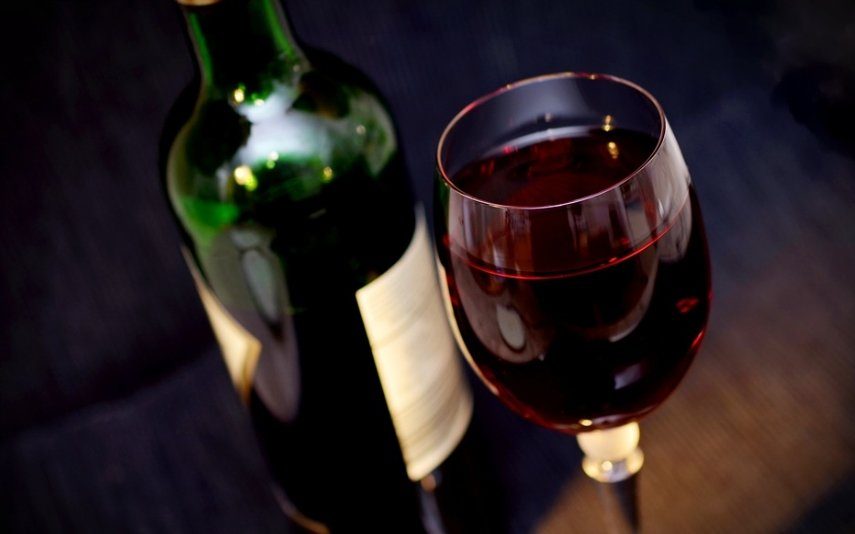 Álcool pode danificar o fígado mesmo que não beba qualquer bebida