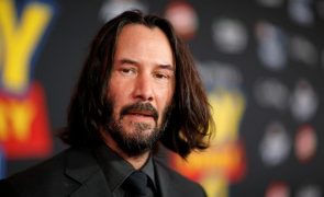 Keanu Reeves prestes a fazer algo que não fazia há 20 anos