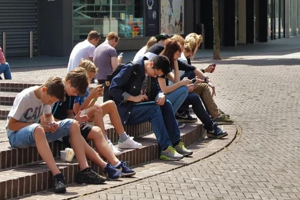 Raparigas fazem menos exercício físico do que os rapazes