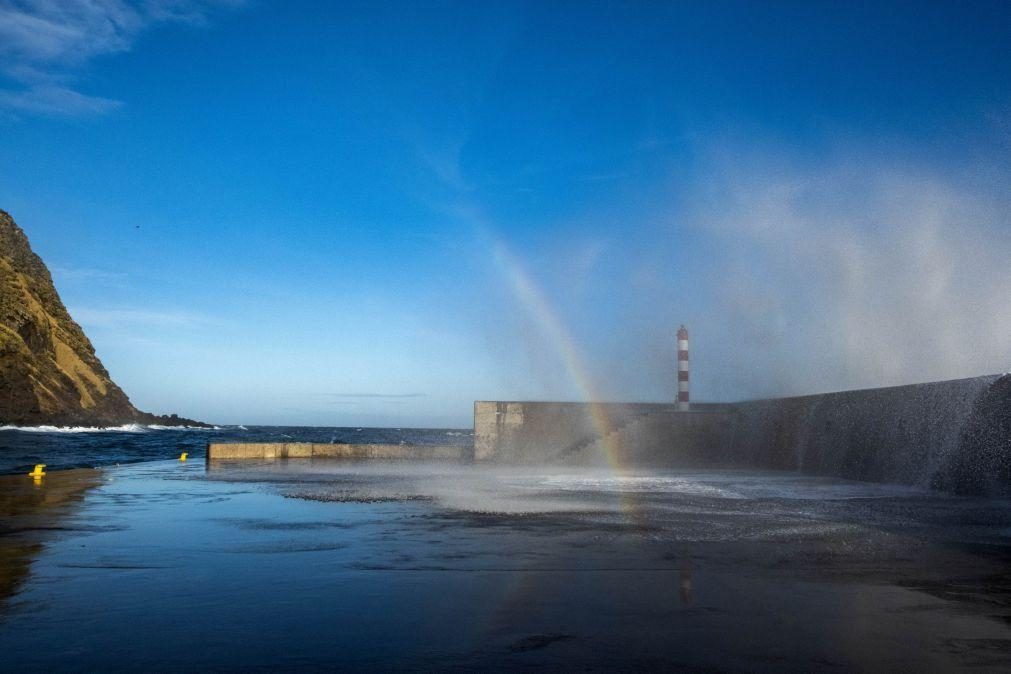 Açores sob aviso laranja e amarelo devido a chuva forte