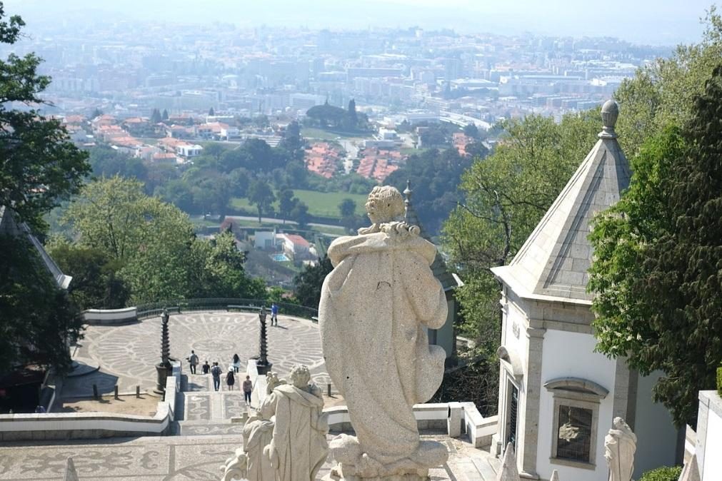 Arcebispo de Braga pede aos sacerdotes que doem o equivalente a um ordenado nesta Páscoa