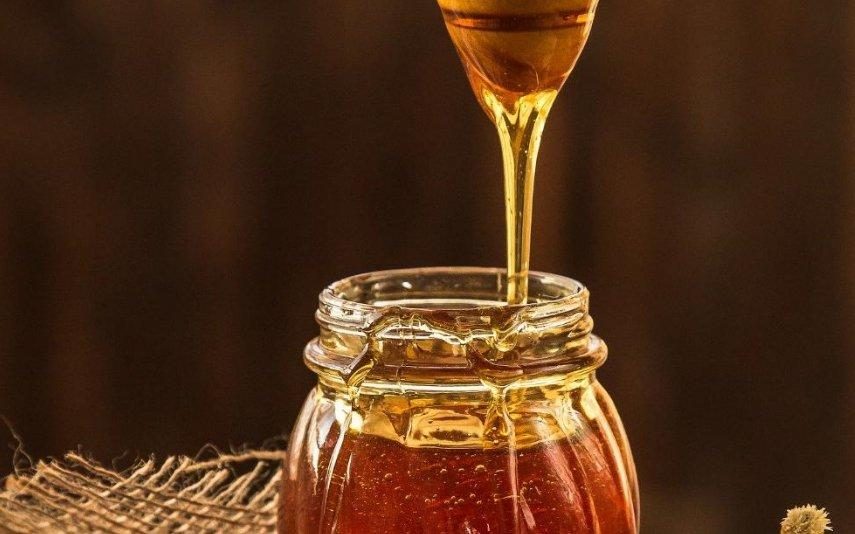 7 benefícios do mel que a maioria das pessoas desconhece