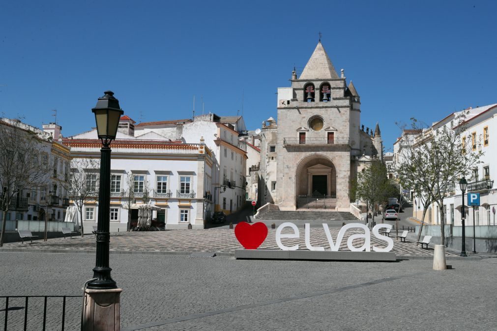 Polícia acaba com festa em Elvas e é recebida com tiros, pedras e garrafas de vidro