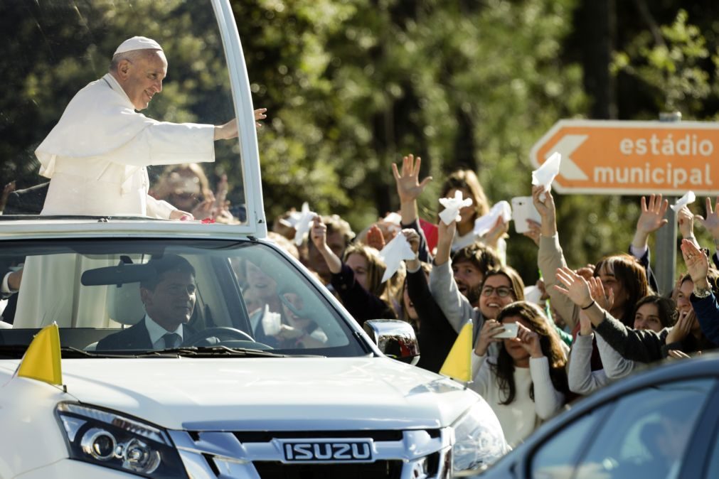 Papa Francisco está no Santuário de Fátima