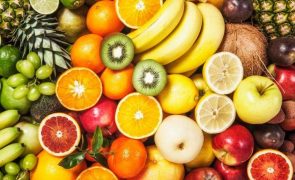 Descubra a fruta que ajuda a emagrecer quando comida 15 minutos antes da refeição