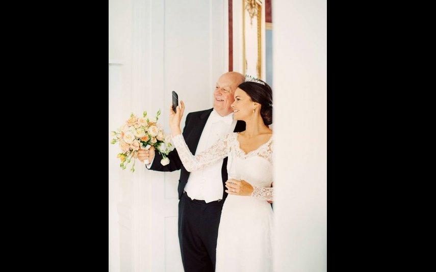 Sofia da Suécia. Princesa revela fotos inéditas do casamento com Carl Philip