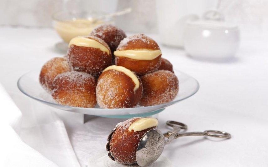 Bolas-de-Berlim Entenda a tradição e aprenda três receitas para fazer em casa