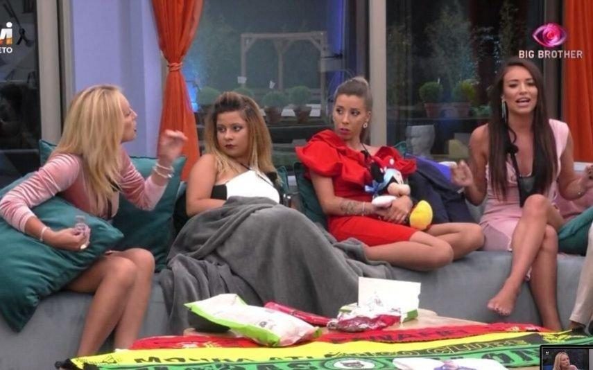 Big Brother 2020 Jéssica e Teresa exaltam-se: «Tu chamaste-me cabr***»