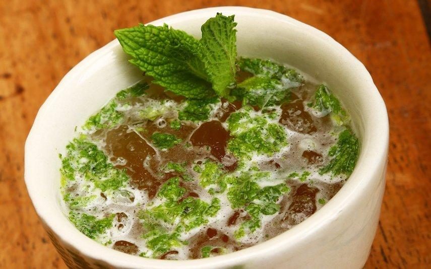 Como fazer mojito em casa e aproveitar este fim de tarde