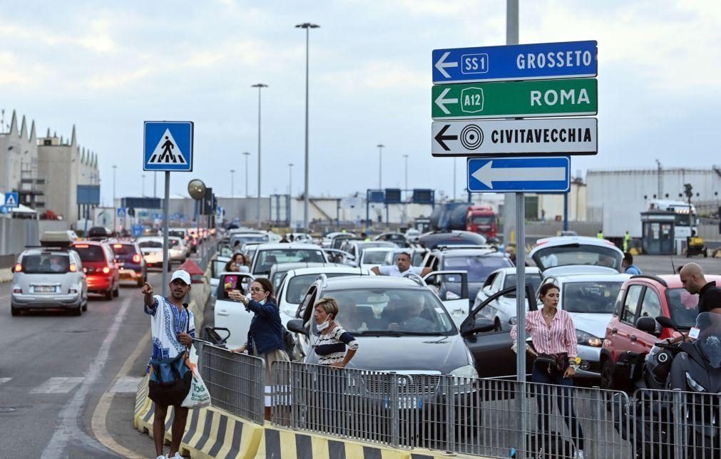 Covid-19: Reabertura das sociedades sem controlo 