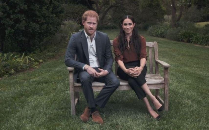 Meghan Markle Aposta em look de mais de 6000 euros para estreia televisiva pós-Megxit