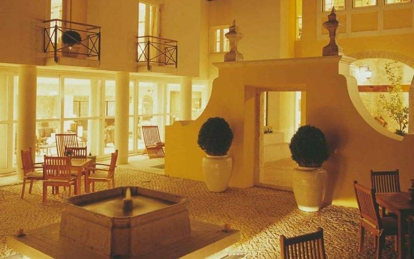 Solar Do Castelo Reabriu um dos 50 refúgios mais românticos do mundo e fica em Portugal