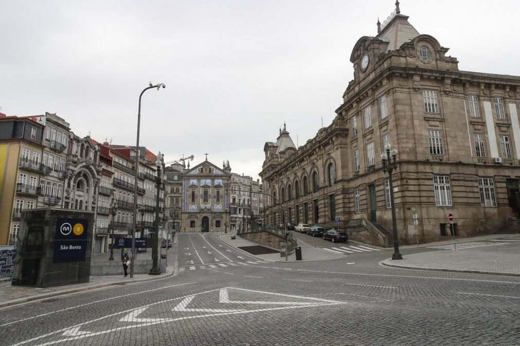 Covid-19: Governo mantém restrições nas próximas semanas para as poder diminuir no Natal