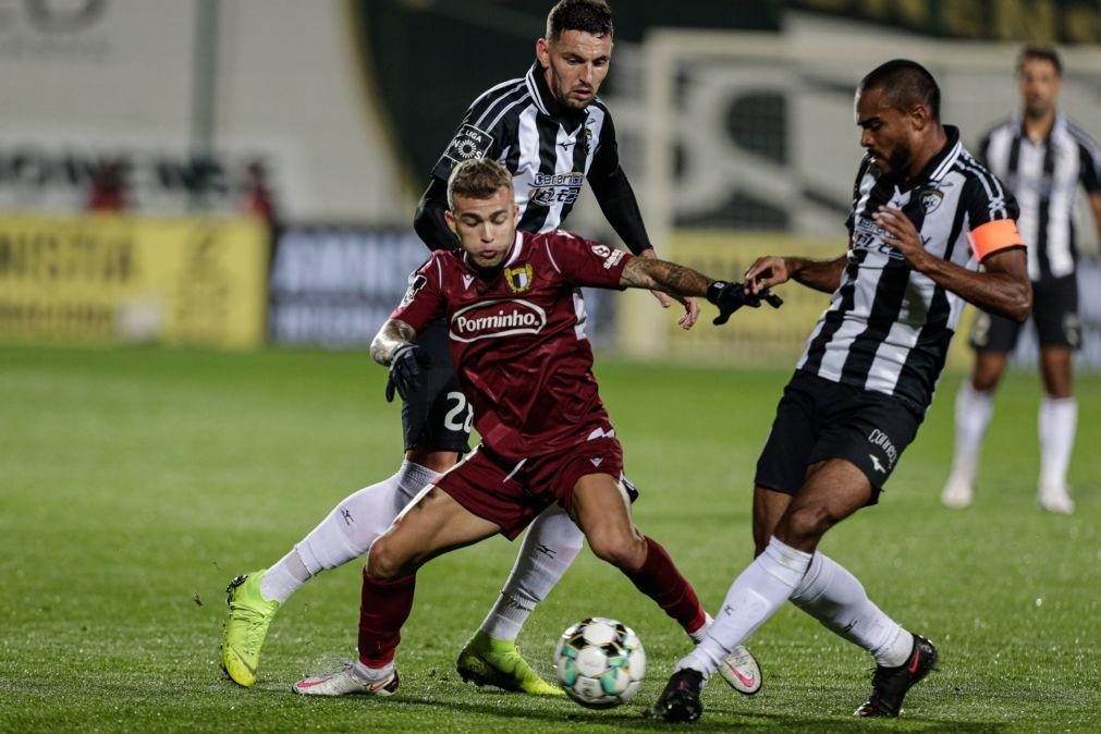 Portimonense e Famalicão empatam na abertura da jornada