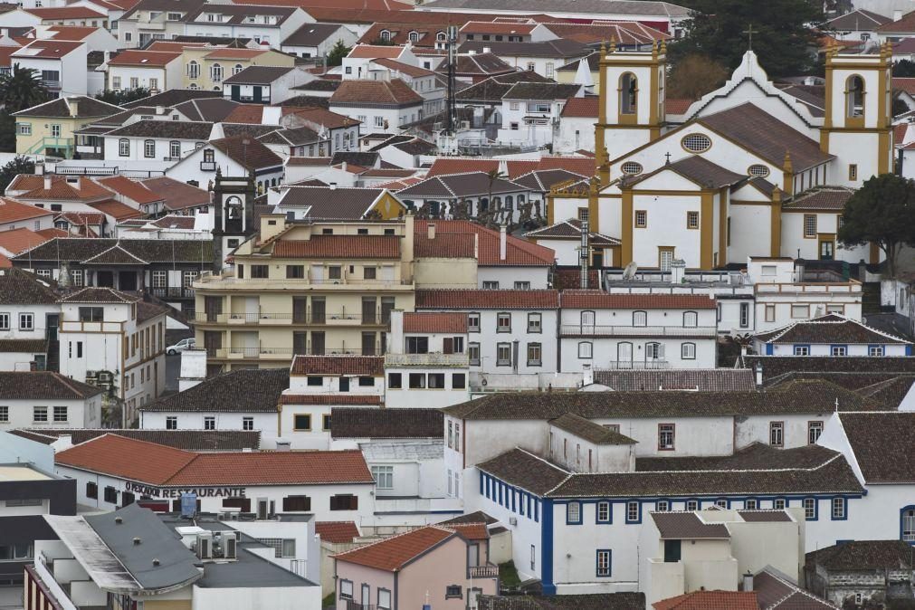 Ilhas do grupo Central dos Açores sob aviso amarelo devido a chuva