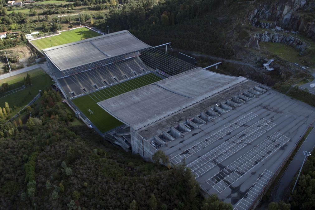 Sporting de Braga punido com jogo à porta fechada e 19 mil euros de multa