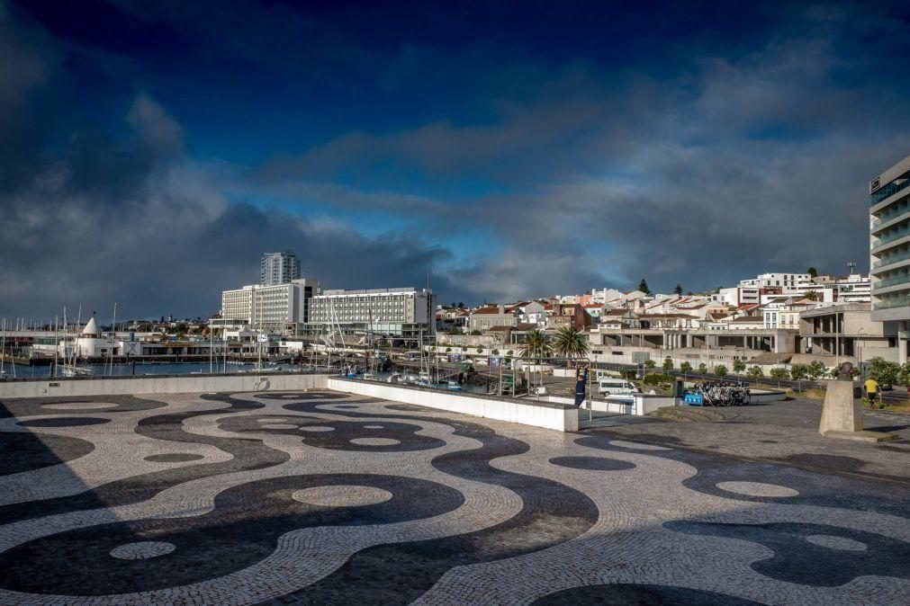 Covid-19: Açores com estabelecimentos encerrados e proibição de circulação no Carnaval