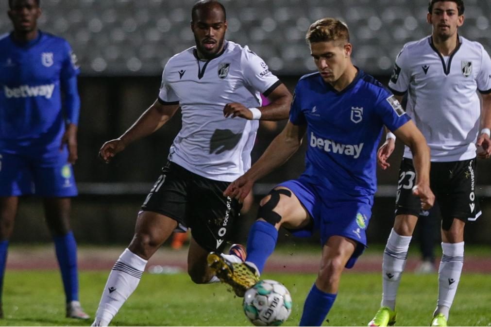 Belenenses SAD e Vitória de Guimarães empatam a uma bola no Jamor