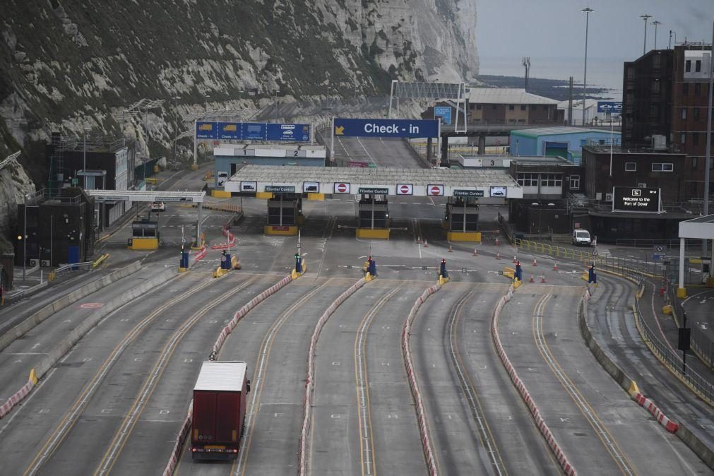 Brexit: Transporte de mercadorias na fronteira com França regressa a níveis normais