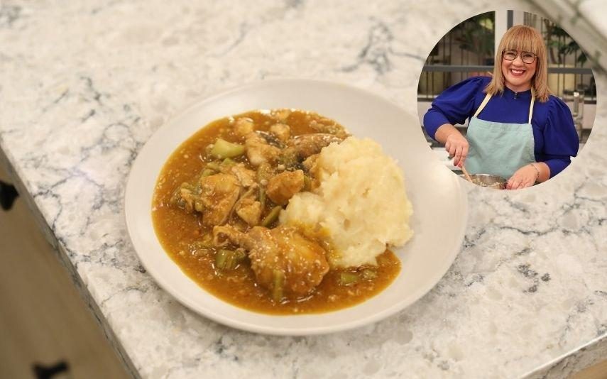 Moamba de Galinha Experimente esta receita que é de comer e chorar por mais!