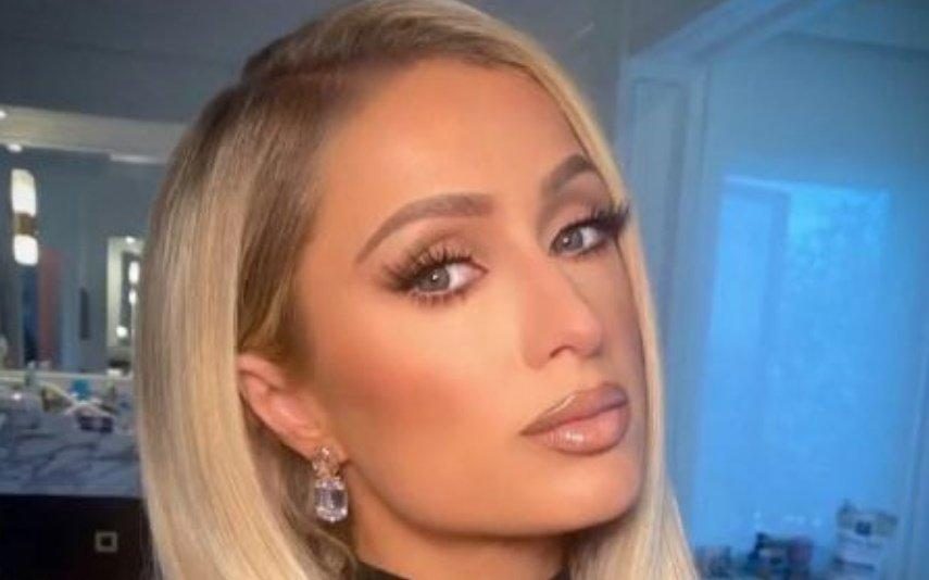 Paris Hilton Pedida em casamento durante viagem de sonho a ilha privada