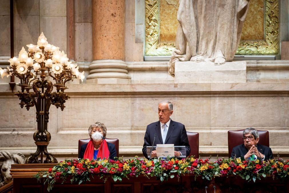 Marcelo diz que são portugueses que 