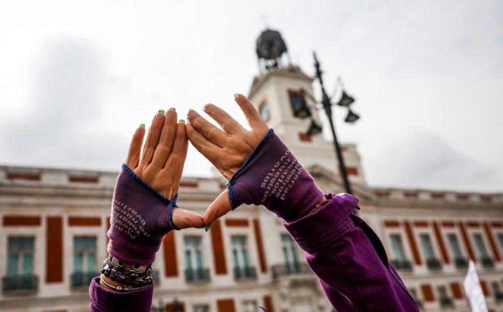 Covid-19: Espanha regista 13.459 casos e 234 mortes nas últimas 24 horas