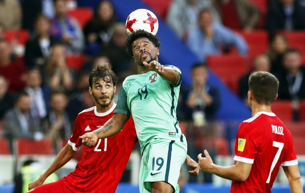 Raphaël Guerreiro e Eliseu falharam hoje o treino da seleção portuguesa de futebol