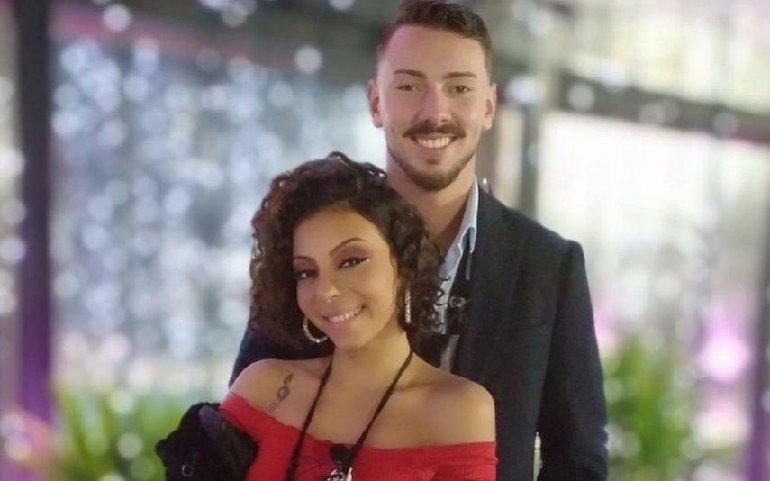 Big Brother Fim do assunto! Jéssica F. nega namoro com Renato e acusa pressão dos fãs