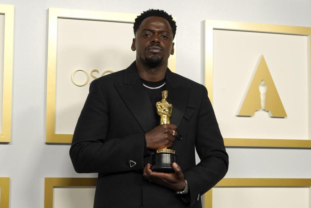 Óscar de Melhor Ator Secundário para Daniel Kaluuya