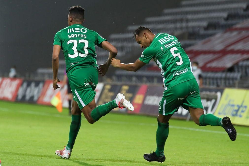 Rio Ave vence Nacional mas vai disputar 'play-off' de manutenção