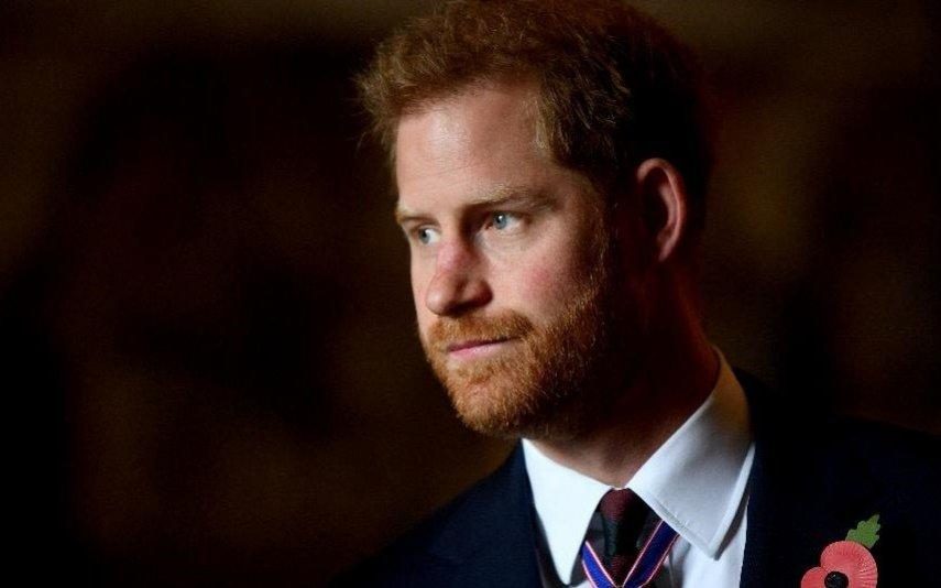 Príncipe Harry Nova bomba para a Casa Real: duques vai lançar livro 