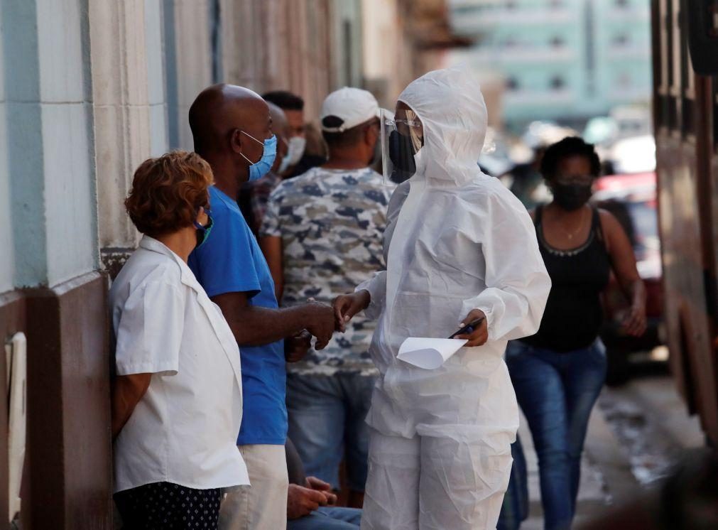 Rússia envia aviões de ajuda humanitária e um milhão de máscaras a Cuba