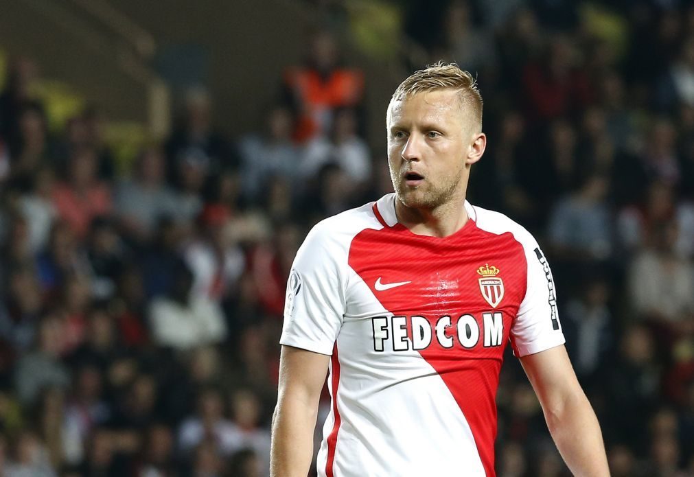 Mónaco, de Leonardo Jardim, renova com Kamil Glik até 2021