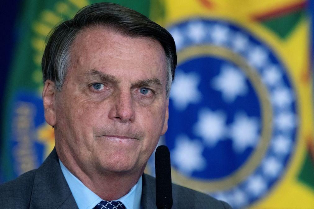 Bolsonaro considera injusto investigar quem pede golpe militar no Brasil