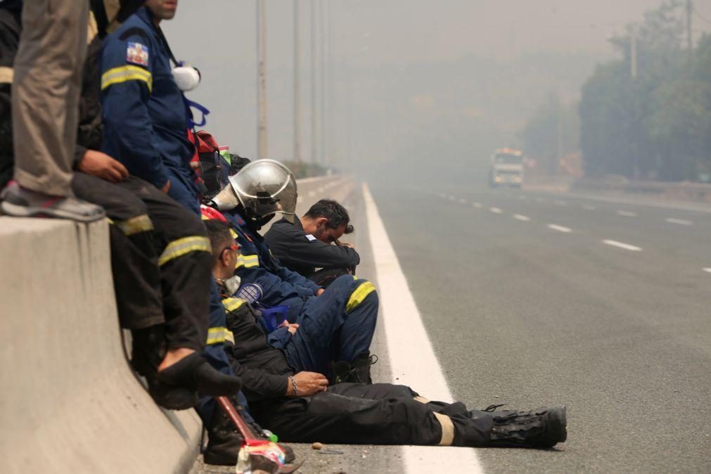 Vaga de incêndios na Grécia e Turquia prossegue e já dura há 12 dias