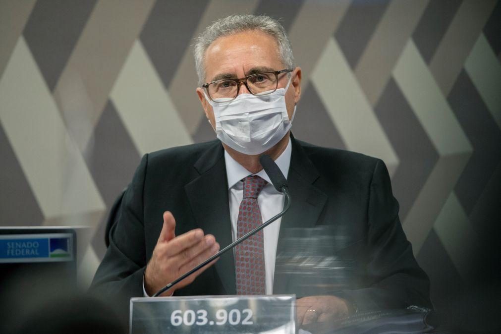 Covid-19: Investigador sobre a pandemia diz que Bolsonaro é um “serial killer”