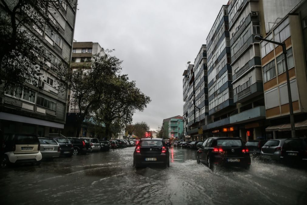 Proteção Civil alerta para possibilidade de inundações com chuva intensa