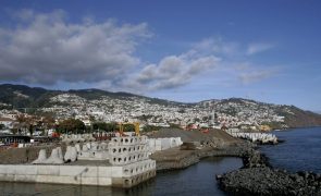 Covid-19: Madeira recua e volta a ter risco moderado para viagens na UE no mapa do ECDC