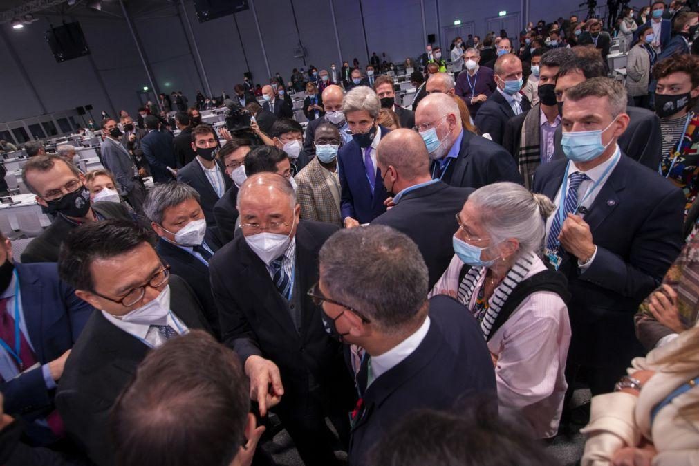 COP26: Aprovada declaração final com alteração de última hora sobre fim do carvão