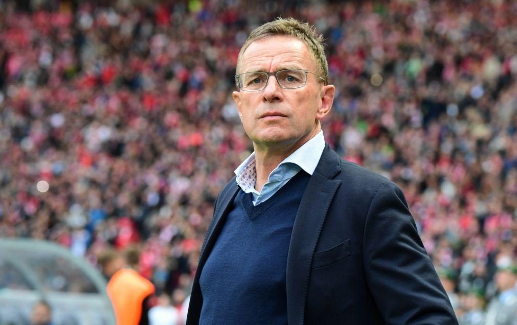 Ralf Rangnick é o treinador do Manchester United até ao fim da época