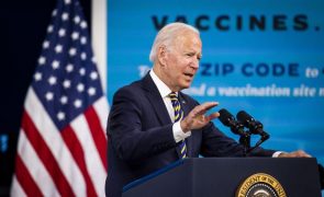 Covid-19: Republicanos tentam bloquear vacinação obrigatória pretendida por Biden