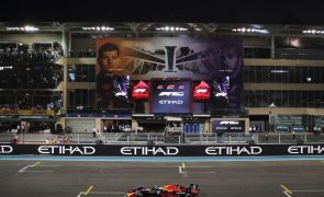 Max Verstappen e Lewis Hamilton decidem hoje quem será campeão de F1