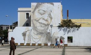 Empresário de Cesária Évora recorda timidez e prioridade à família da cantora cabo-verdiana
