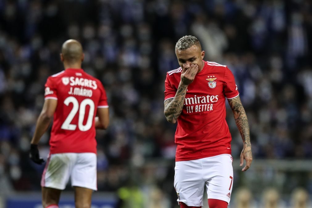 Há nova baixa no plantel do Benfica por teste positivo à covid-19