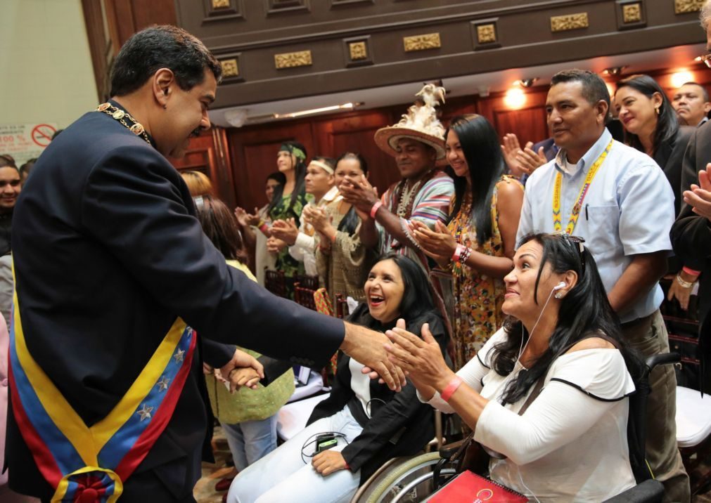 Venezuela: Maduro submete o seu projeto de Constituição à nova Assembleia Constituinte