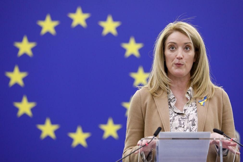 Ucrânia: Parlamento Europeu exige libertação de milhares de manifestantes russos