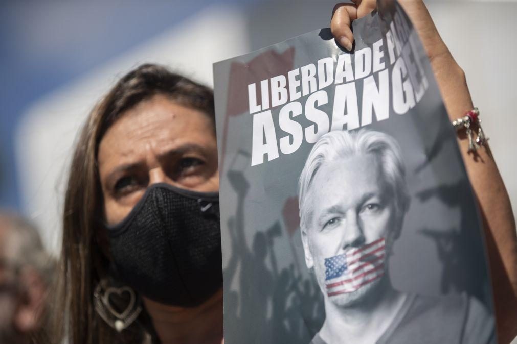 Supremo Tribunal britânico impede Julian Assange de recorrer de extradição para os EUA