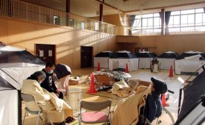 Terramoto causa dois mortos e 92 feridos no Japão