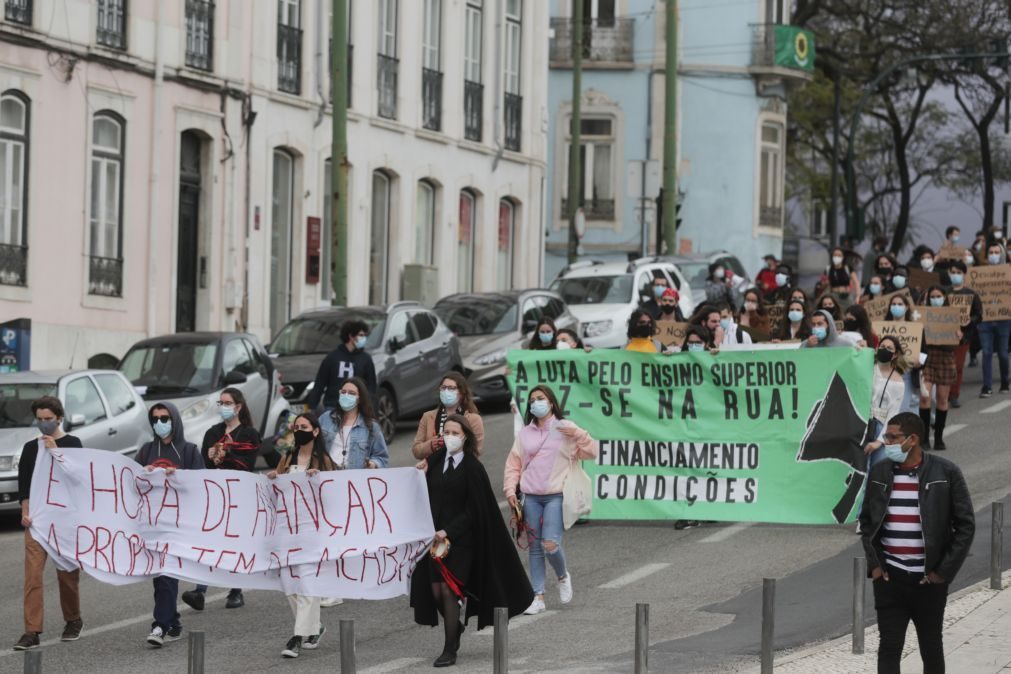 Estudantes manifestam-se hoje em Lisboa 60 anos depois da crise estudantil